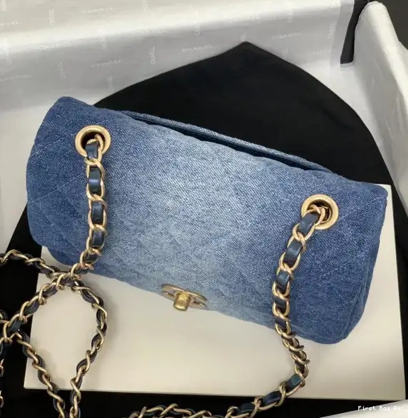 First Bag Ru BAG-25CM FLAP CHANEL 0512